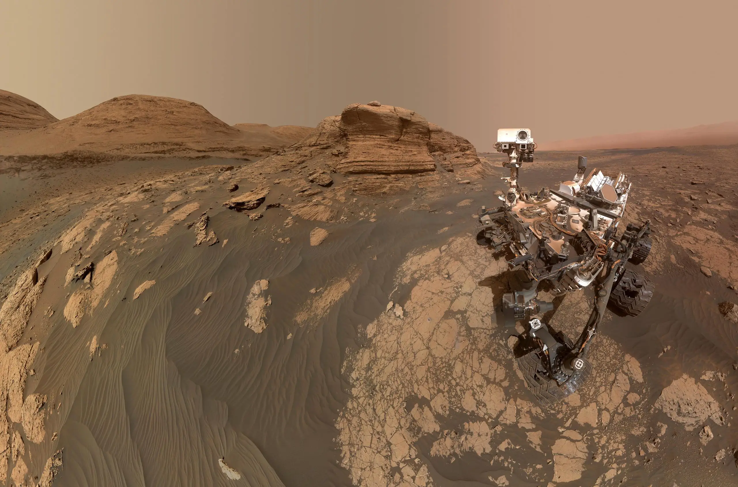 Curiosity rover selfie at Mont Mercou